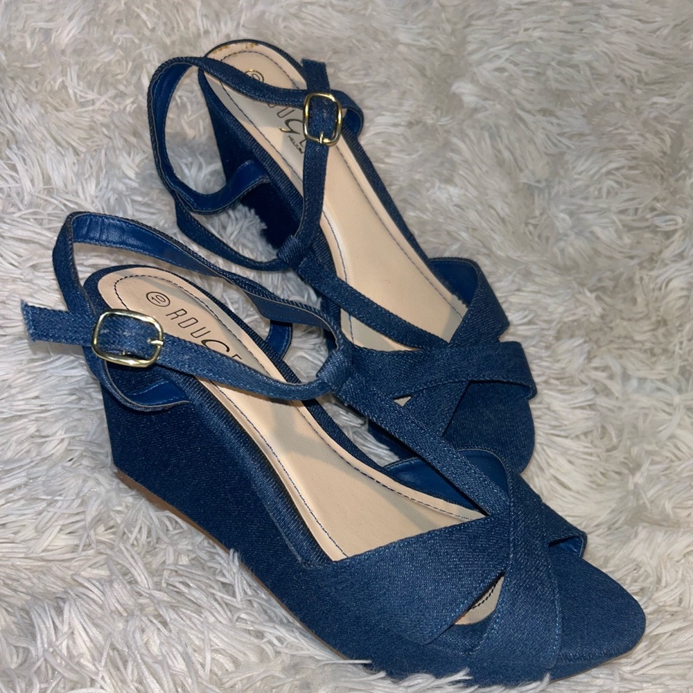 Denim wedge heel sandals with a gold buckle. 
SMOKE FREE HOME